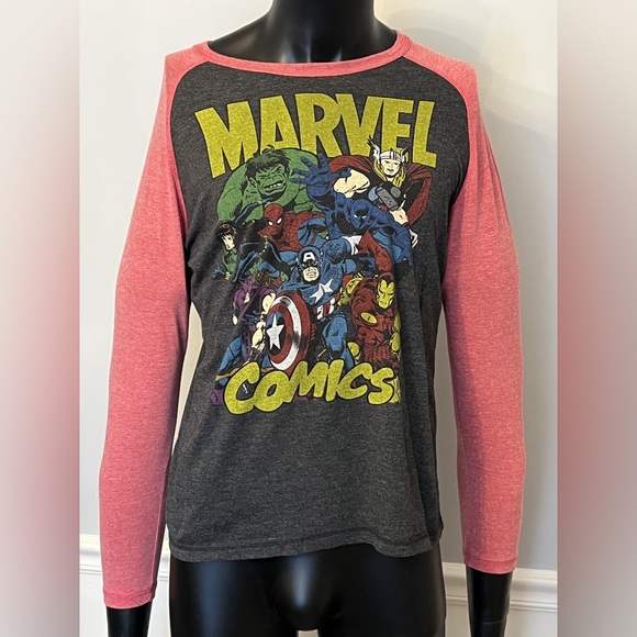 MARVEL Comics Tee - Size Small - Hulk, Spiderman, Capt America, Thor, Ironman - Picture 1 of 4